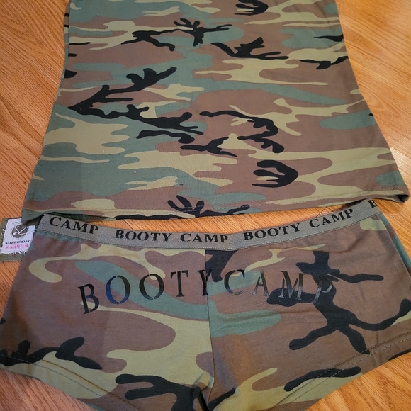 NWT Camo Booty Shorts and Cami Tank Top Set - Picture 3 of 10